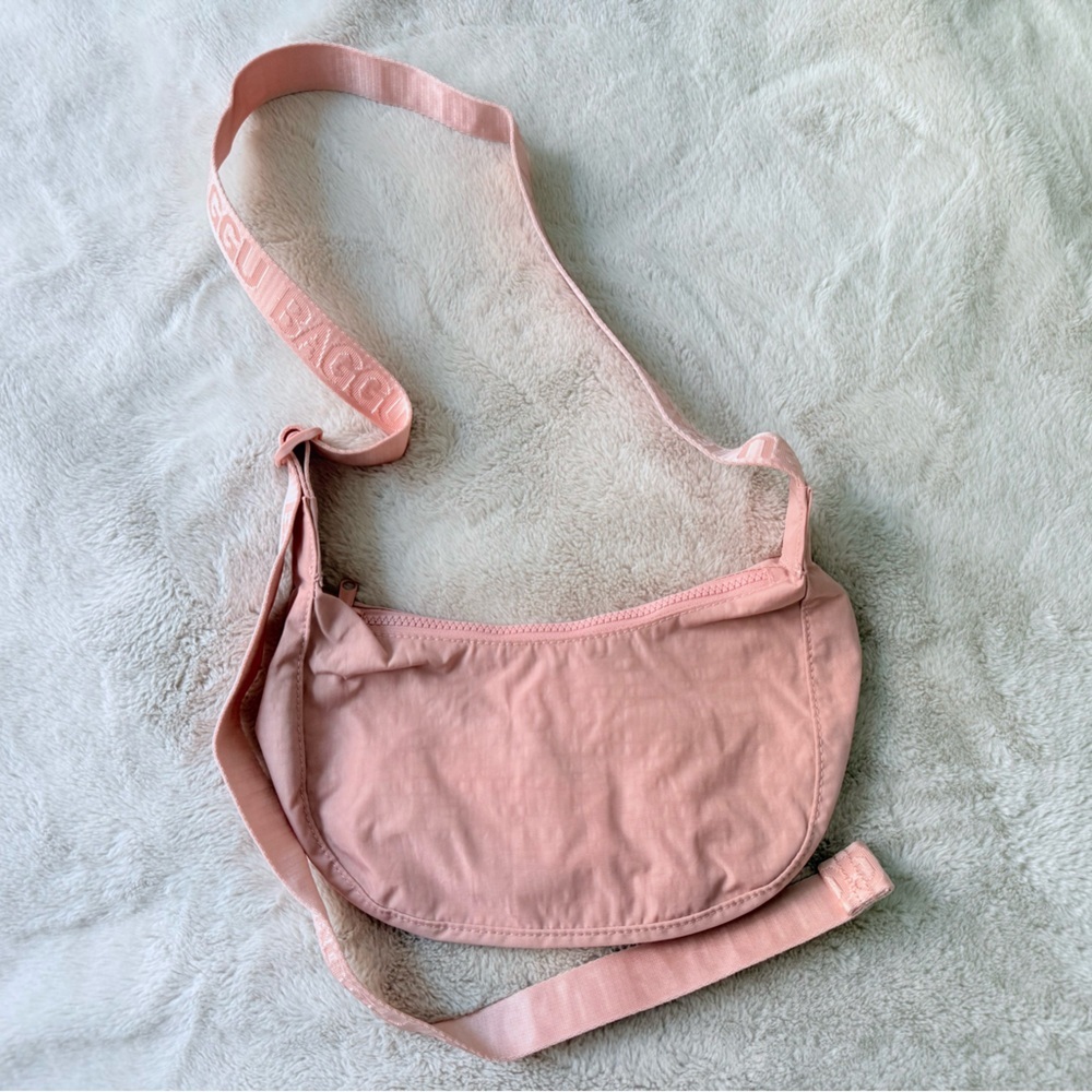 NWT BAGGU Small Nylon Crescent Bag Rose Tan
